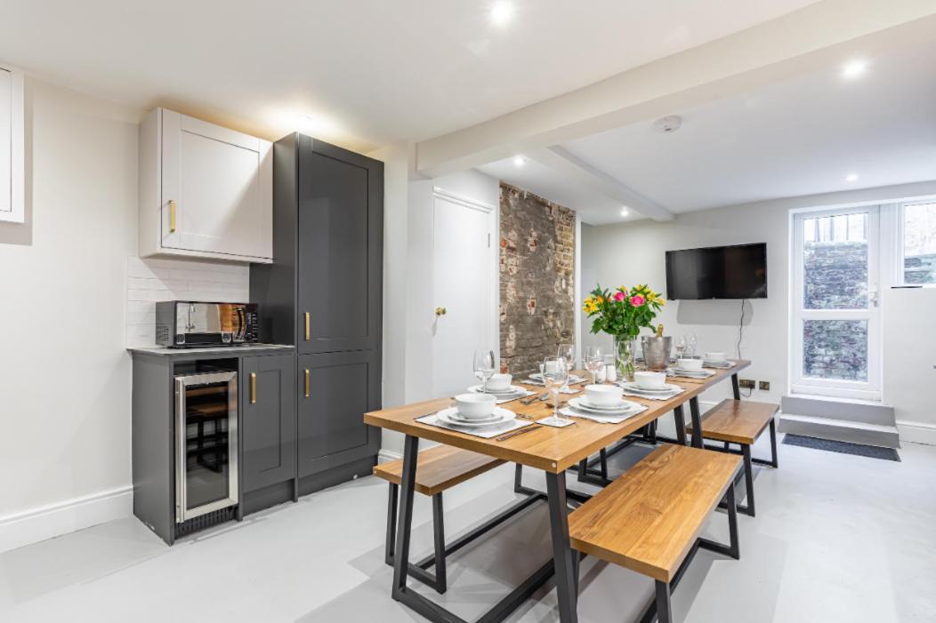 Appartamento The Bakery A Renovated Gem In Central Hove Esterno foto